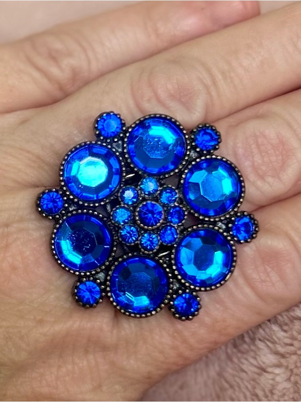 Blue Statement Ring Stretch Antique Gold Tone Plastic Stones Cocktail Ring